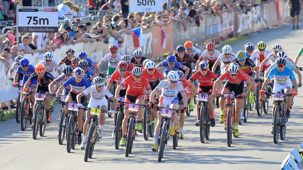 Start závodu v Novém Městě na Moravě