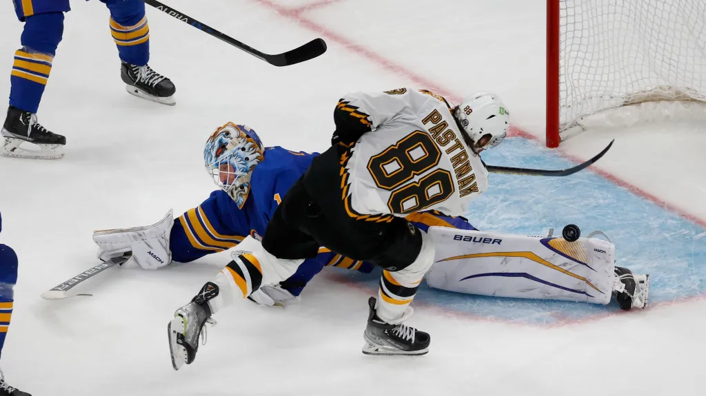 David Pastrňák dává další gól