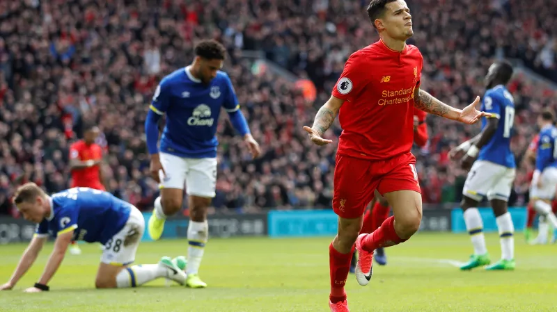 Coutinho se raduje z gólu proti Evertonu