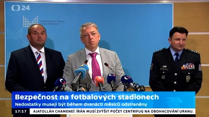 Brífink: Policie předala FAČR dokument s nedostatky na stadionech