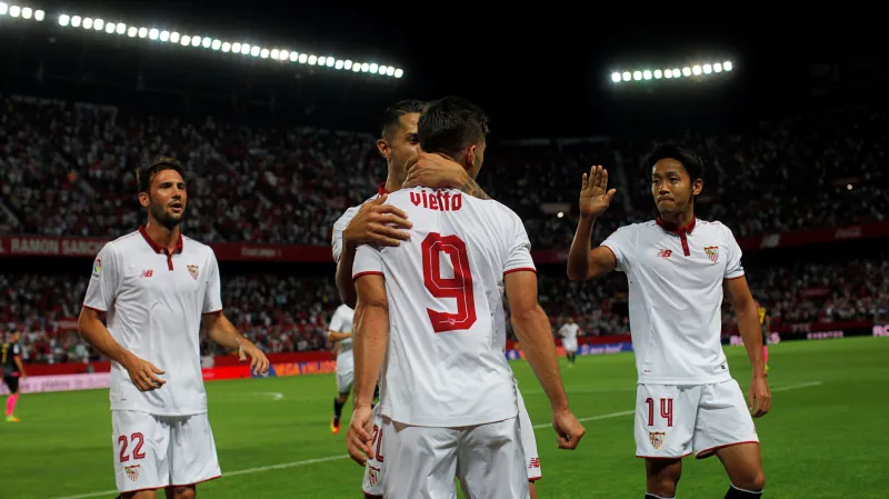 Slavící hráči Sevilly