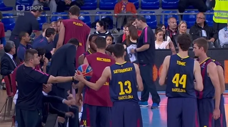 Sestřih utkání Barcelona - Olympiacos Pireus