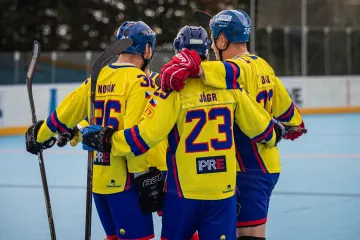 Hokejbalisté Kert Parku