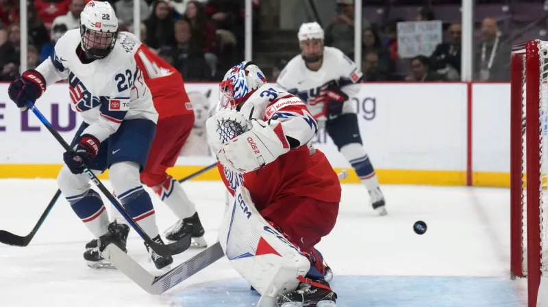 Sestřih semifinále MS hokejistek USA – Česko