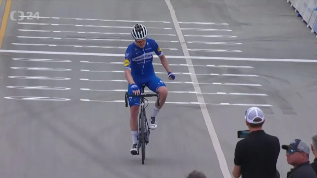 Třetí etapa Kolem Kalifornie je kořistí Rémiho Cavagny