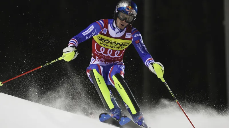 Dramatický závěr slalomu SP v Madonně di Campiglio