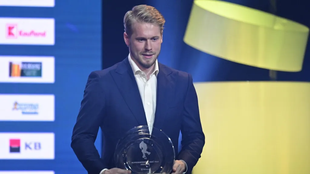 Hokejista sezony Filip Chlapík