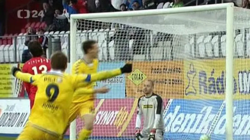 Jihlava v deseti porazila Brno 2:0