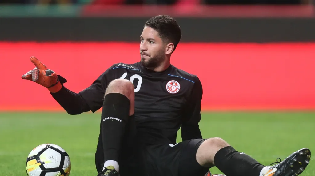 Brankář Tuniska Muizz Hasan