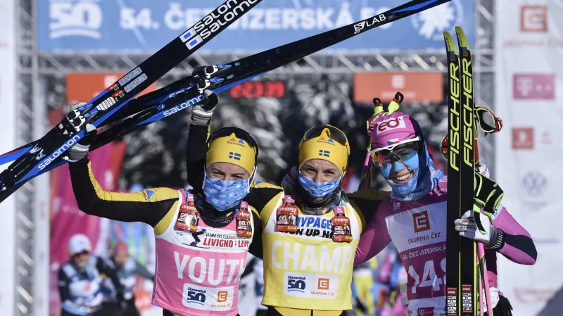 Dojezd žen s ohlasem Smutné