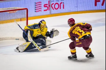 Zlín vyhrál v Jihlavě a je krok od baráže o extraligu