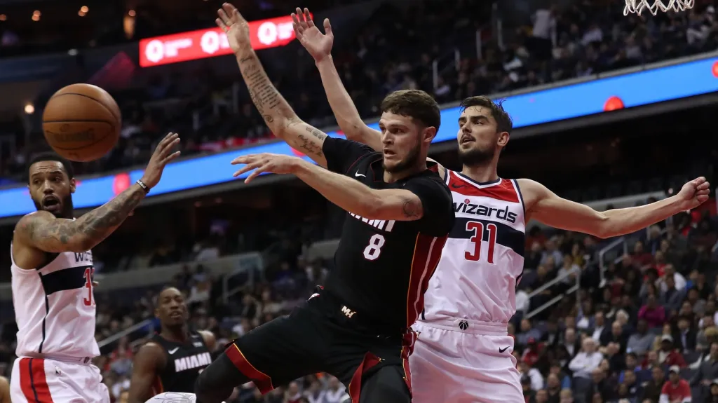 Tomáš Satoranský v utkání s Miami