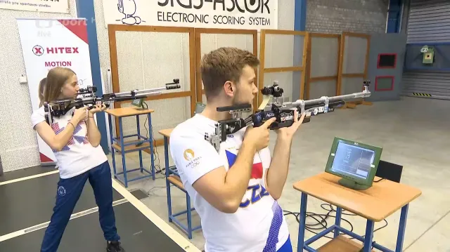 Čeští sportovní střelci se připravují na olympiádu v Paříži