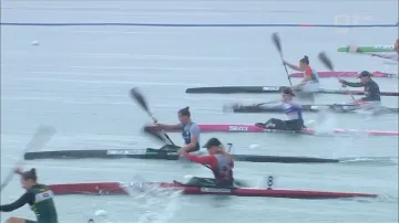 Finále B kajakářek na MS na 200 metrů s Barborou Sovovou