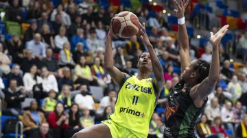 Sestřih 1. finále ŽBL USK Praha – Žabiny Brno