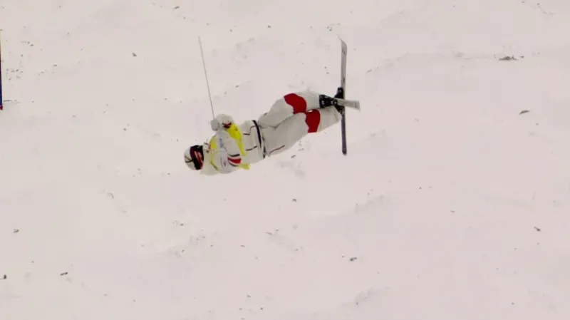 Vítězná jízda Mikaela Kingsburyho v boulích