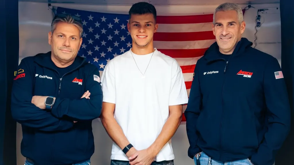 Filip Salač se zástupci stáje Onlyfans American Racing