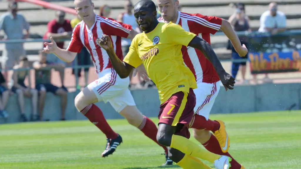 Sparta představila Frýdka a porazila na úvod přípravy Třinec