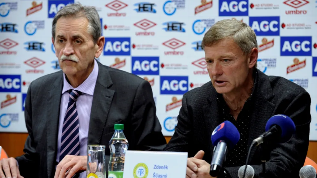 Zdeněk Ščasný (vpravo) a předseda představenstva Teplic Pavel Šedlbauer