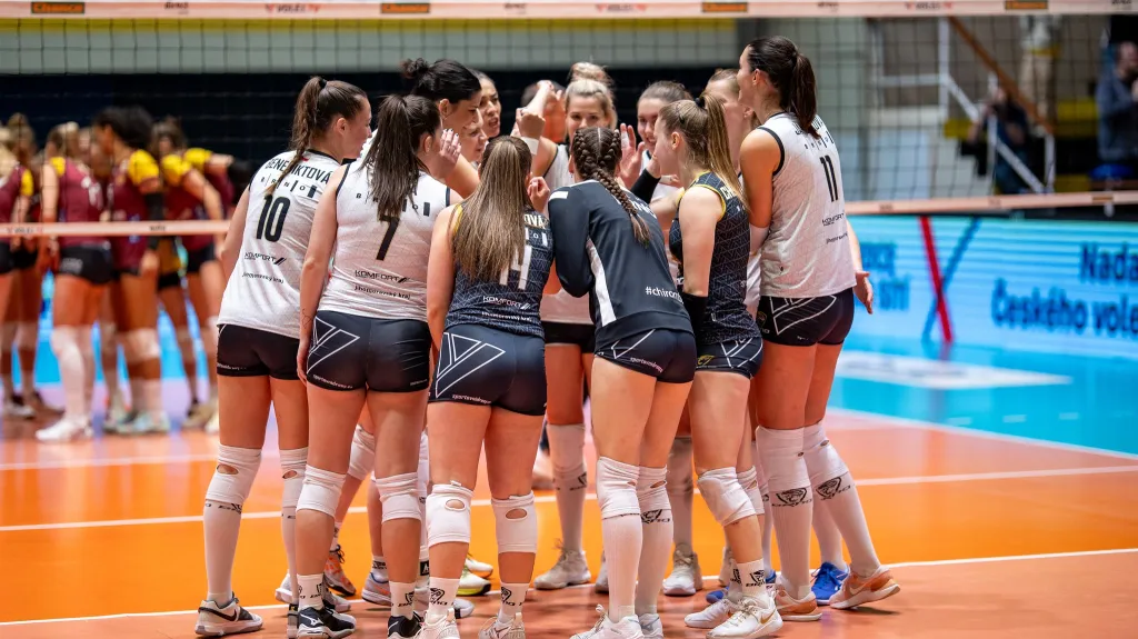 Volejbalistky Šelem Brno během finálové série s Libercem