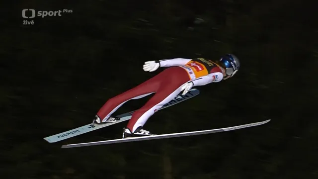 Vítězný skok Daniela Tschofeniga