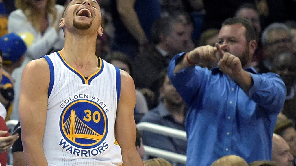 Smějící se Stephen Curry z Golden State