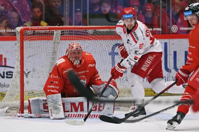 Předkolo play-off extraligy rozehrály vítězně Karlovy Vary, Kometa i Třinec