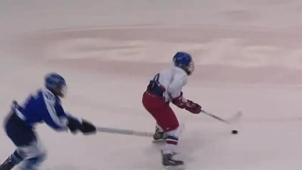 Čeští hokejisté do 16 let porazili v Litvínově Finy 4:3