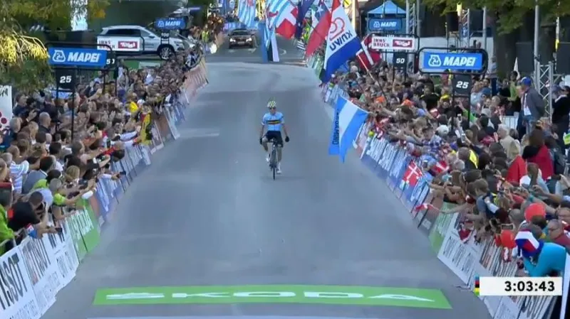 V silničním závodě juniorů na MS triumfoval Evenepoel, Vacek skončil dvanáctý