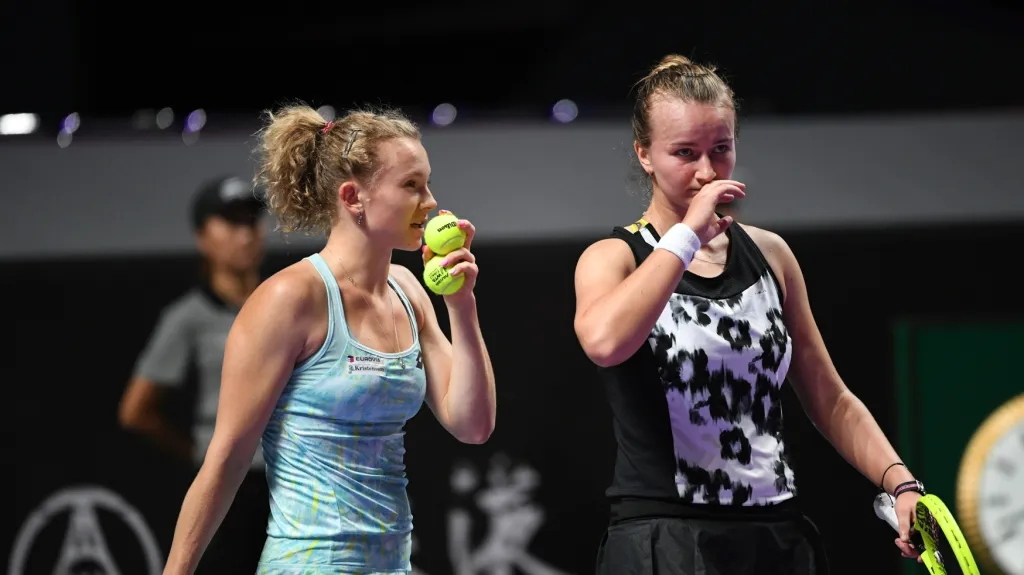 Český pár Siniaková - Krejčíková v Šen-čenu