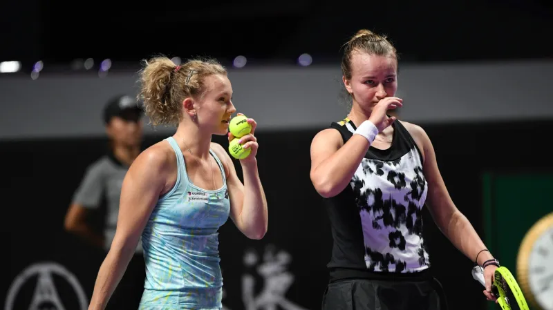 Český pár Siniaková - Krejčíková v Šen-čenu