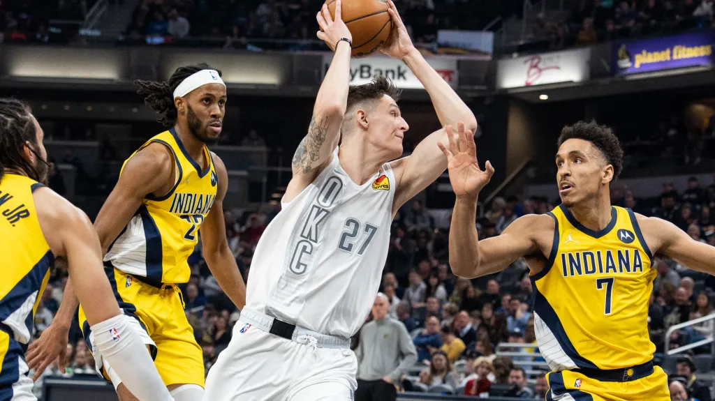 Vít Krejčí z Oklahomy v utkání NBA