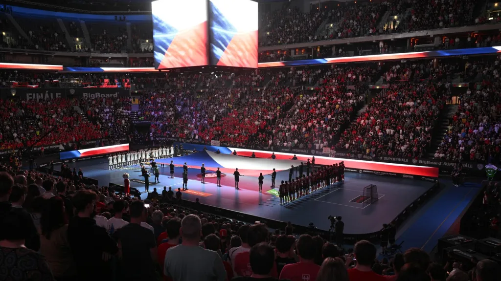 Florbalové superfinále v O2 areně