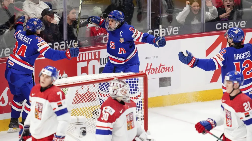 Americká radost v semifinále juniorského šampionátu proti Česku