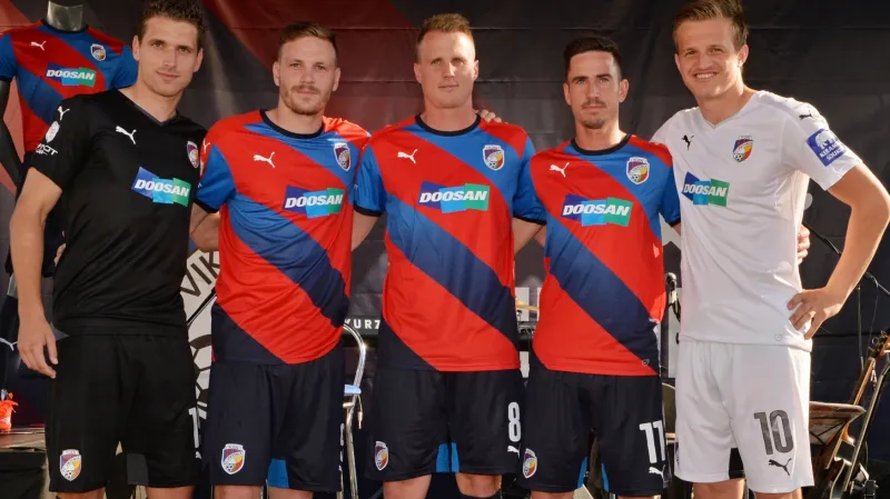 Plzeňští fotbalisté v nových dresech