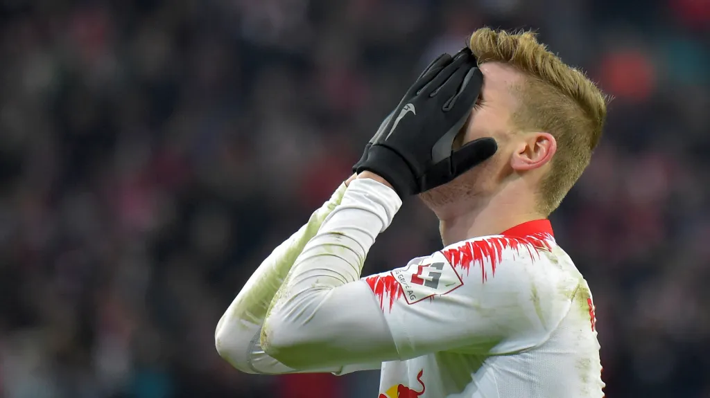 Zklamaný Timo Werner z Lipska po bundesligovém utkání