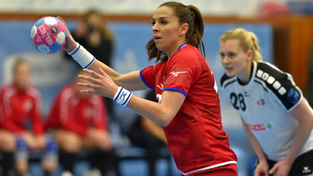 Reprezentační házenkářka Iveta Luzumová