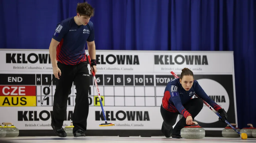 Curleři Julie Zelingrová a Vít Chabičovský