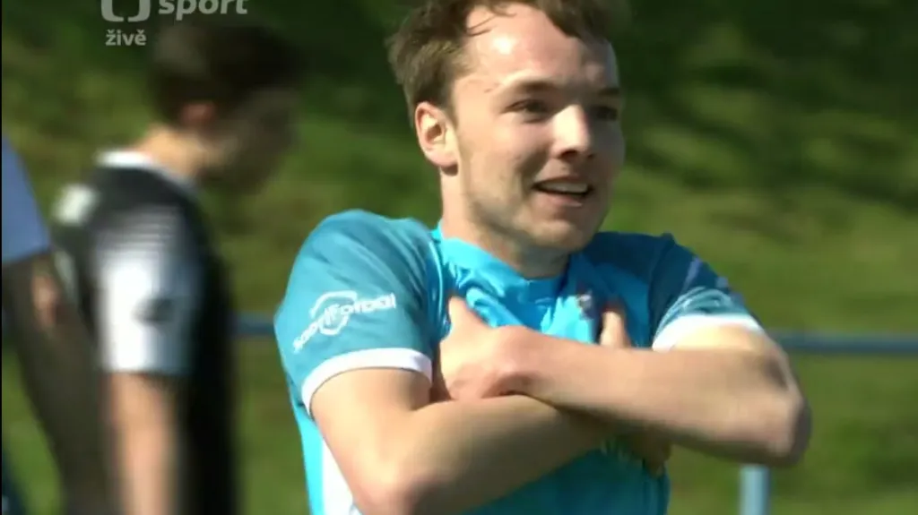 Střelec gólu Prague Raptors Tim Sommer