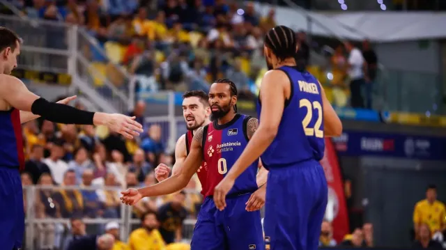 Sestřih utkání Anadolu Efes Istanbul – Barcelona