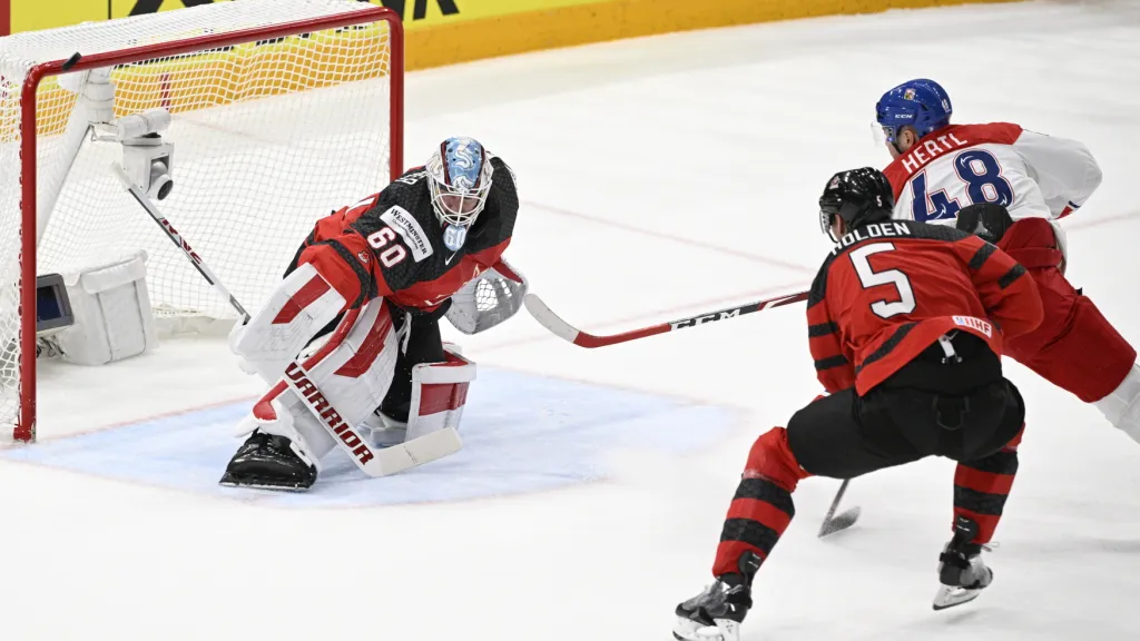 Tomáš Hertl neprostřelil Chrise Driedgera v zápase proti Kanadě