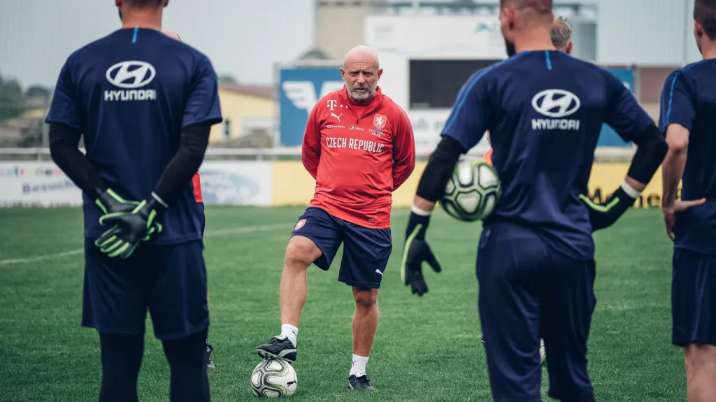 Kouč Karel Jarolím na tréninku české reprezentace