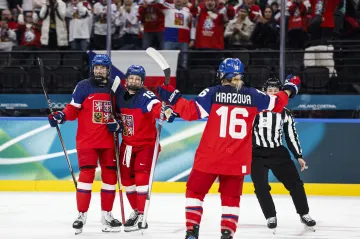 Turnaj hokejistek Česko – Finsko