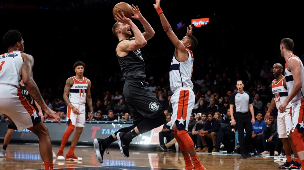 Utkání Brooklyn - Washington