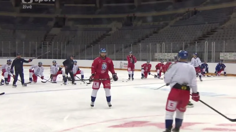Boj hokejistů o nominaci na šampionát v Rize pomalu vrcholí
