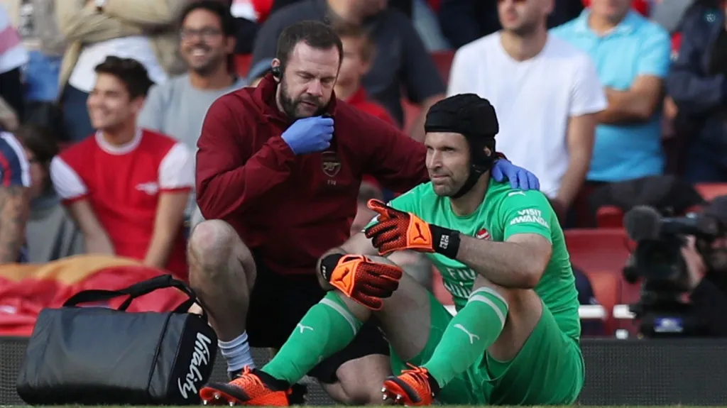 Petr Čech se zranil při odkopu