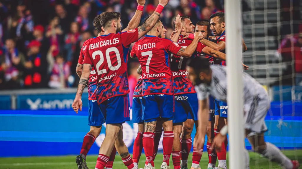 Fotbalisté Rakówa Čenstochová