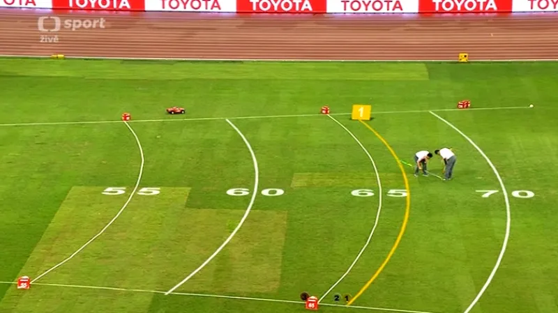 Oštěpařka Molitorová rozhodla o zlatu posledním pokusem