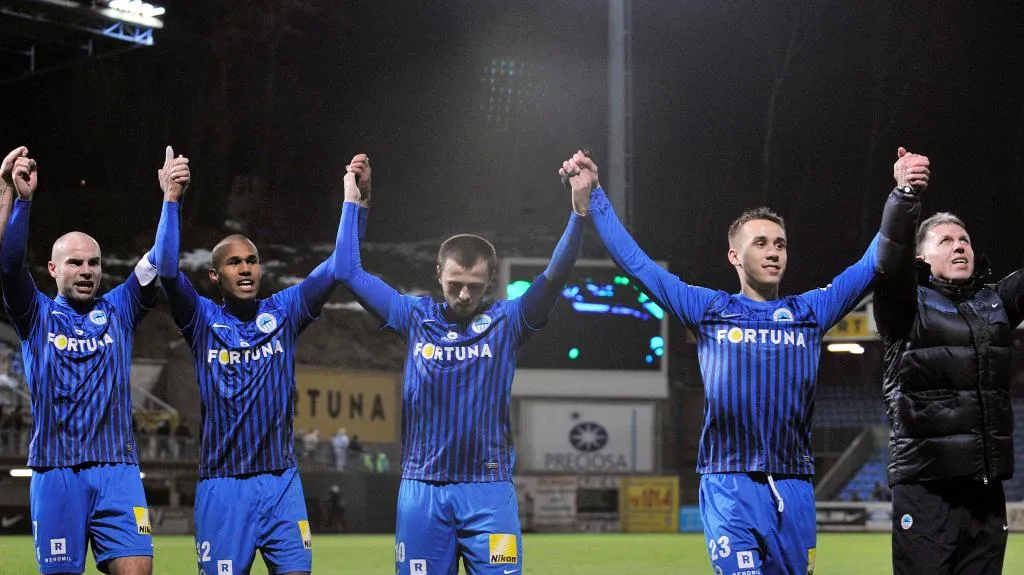 Liberečtí fotbalisté slaví výhru nad Příbramí