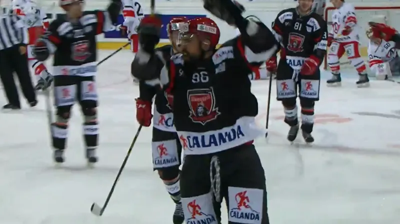 Hradec Králové zdolal při premiéře na Spengler Cupu Jekatěrinburg